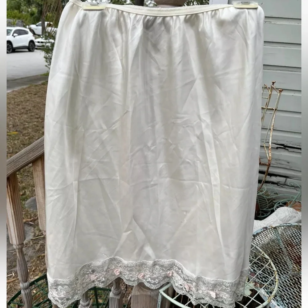 Alice Maloof Cream Half Slip Sz M Lace Pink Bow Vintage 70s 80s Slinky Satin - Picture 6 of 6